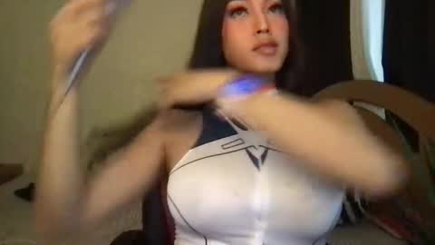 Snapshot of beautifullust chatting on 09/19/25, 07:10 Queen Angela online show from 09/19/25, 07:10