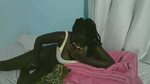 Snapshot of beautytyler chatting on 10/16/25, 10:00 tyler online show from 10/16/25, 10:00