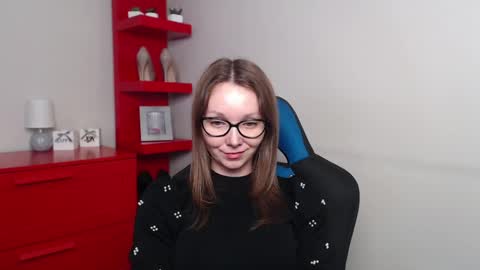 Zoe online show from 12/16/24, 10:29