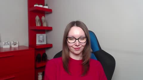 Zoe online show from 02/17/25, 10:29