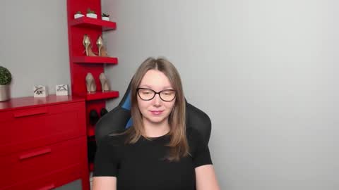 Zoe online show from 10/14/25, 05:30