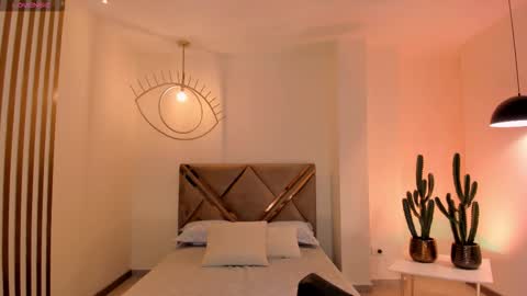 Am Becca online show from 10/08/25, 07:44