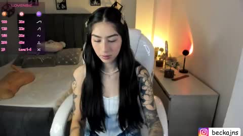 Snapshot of beck__jones chatting on 09/18/25, 01:46 Marzhie online show from 09/18/25, 01:46