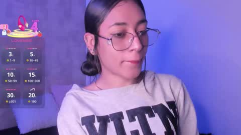 becky__g online show from 11/04/25, 03:38