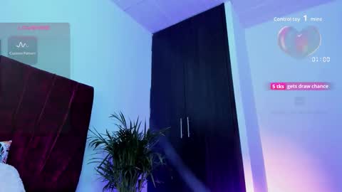 Snapshot of beckyrogue_44 chatting on 11/20/25, 09:31 beckyrogue_44 online show from 11/20/25, 09:31