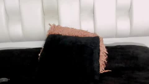 Snapshot of beckyrusso2 chatting on 02/28/25, 06:52 B E C K Y online show from 02/28/25, 06:52
