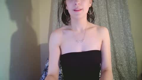 Mia online show from 10/29/25, 06:42