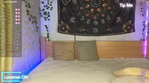 Bekky online show from 10/15/25, 03:17