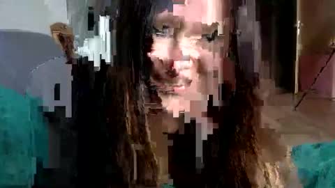 Snapshot of belajulia chatting on 10/19/25, 12:28 belajulia online show from 10/19/25, 12:28