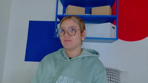 Snapshot of belamiller chatting on 10/10/25, 12:15 BELA online show from 10/10/25, 12:15