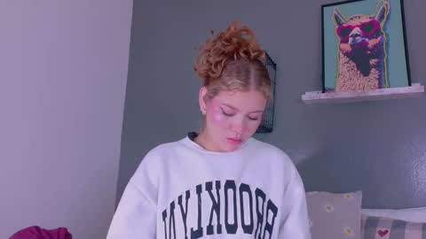 Snapshot of belamiller chatting on 10/18/25, 11:44 BELA online show from 10/18/25, 11:44