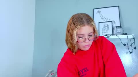 Snapshot of belamiller chatting on 11/11/25, 11:32 BELA online show from 11/11/25, 11:32