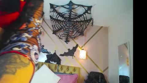 Snapshot of beleaht_pleasure chatting on 10/04/25, 12:25 Beleaht Pleasure online show from 10/04/25, 12:25