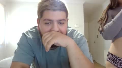 Snapshot of belenpetite chatting on 09/22/25, 06:43 Petite Belen and Alex online show from 09/22/25, 06:43