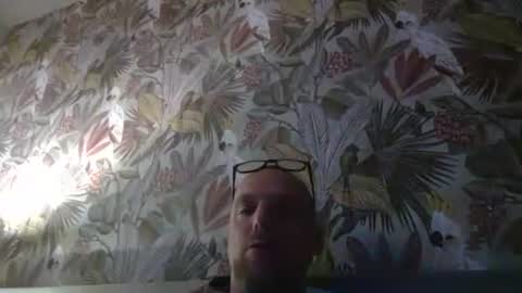 Snapshot of belgianordenary chatting on 12/17/24, 01:29 belgianordenary online show from 12/17/24, 01:29