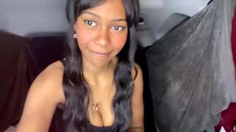 bella19sua online show from 11/23/25, 07:19