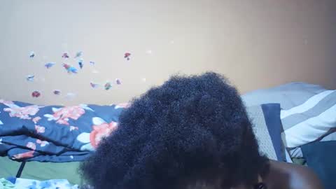 Bella online show from 11/21/25, 03:38