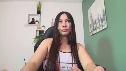 Snapshot of bella_99x chatting on 01/22/25, 02:35 Bel 3 online show from 01/22/25, 02:35