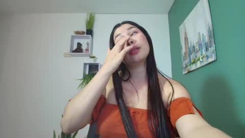 Snapshot of bella_99x chatting on 02/07/25, 02:47 Bel 3 online show from 02/07/25, 02:47
