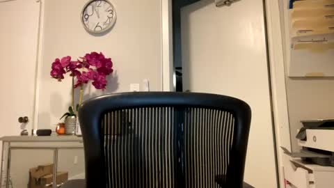 Snapshot of bella_dulce chatting on 01/31/25, 08:01 bella_dulce online show from 01/31/25, 08:01