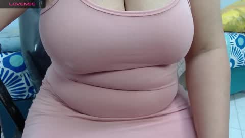 Snapshot of bella_lady_1_ chatting on 02/19/25, 11:46 lady online show from 02/19/25, 11:46