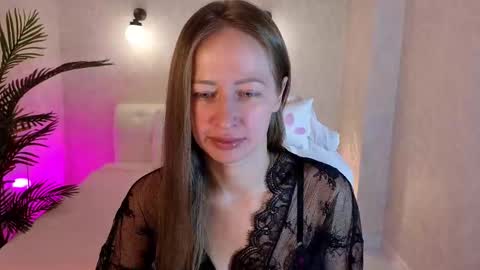 bella_li__ online show from 11/08/25, 01:28