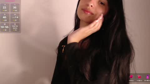 Snapshot of bella_musee chatting on 02/07/25, 02:29 online show from 02/07/25, 02:29