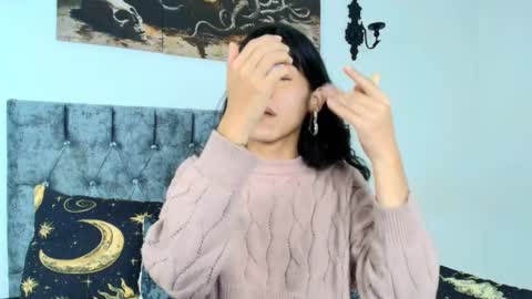 Bella online show from 10/26/25, 01:11