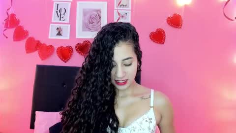 Snapshot of bella_ponce1 chatting on 03/04/25, 02:42 Bella Ponce online show from 03/04/25, 02:42