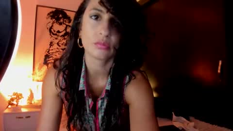 Snapshot of bella_rosee1 chatting on 09/26/25, 02:04 Maria online show from 09/26/25, 02:04