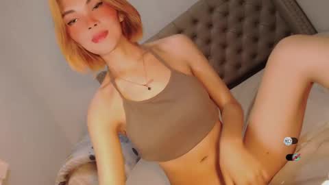 Snapshot of bella_tara chatting on 01/30/25, 11:45 Bella online show from 01/30/25, 11:45