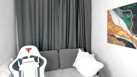 Hi I am Bella I am a first day here online show from 10/08/25, 03:15