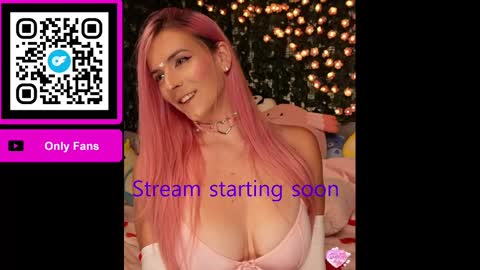 Snapshot of bellabearts chatting on 09/17/25, 09:38 Bellalunabear trans JadePlant Cis online show from 09/17/25, 09:38