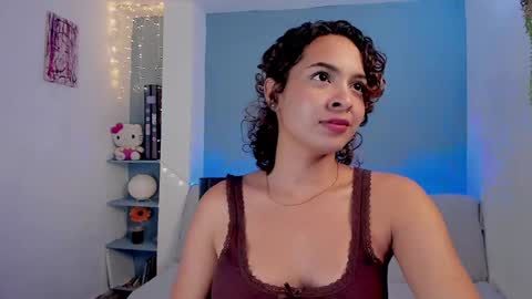 Snapshot of bellabeth_ chatting on 01/21/25, 06:11 Betsy online show from 01/21/25, 06:11