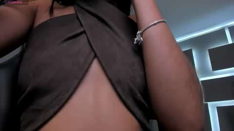  Bella C  online show from 10/16/25, 11:00