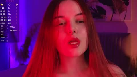 belladevile_ online show from 09/28/25, 02:00