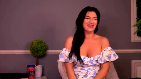 Eva online show from 11/12/25, 07:20