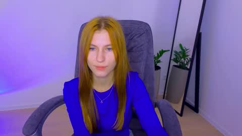 Snapshot of bellafoxi chatting on 10/09/25, 10:46 BellaFoxi online show from 10/09/25, 10:46