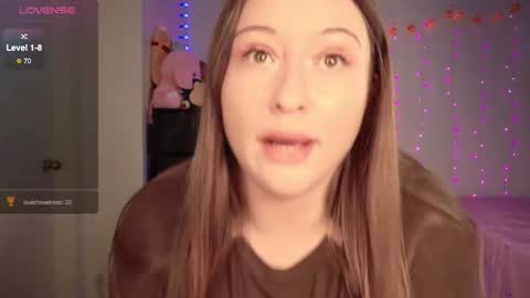 Bella Monroe online show from 10/19/25, 04:24