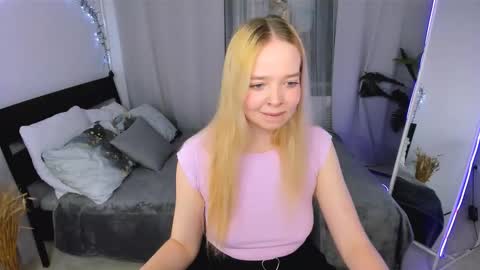 Bella online show from 11/24/25, 08:41