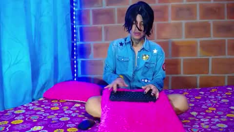 Snapshot of bellamy_094 chatting on 11/11/25, 08:20 bellamy_094 online show from 11/11/25, 08:20