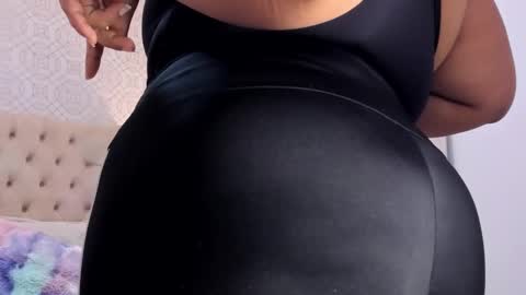 Snapshot of bellanixs chatting on 11/08/25, 03:39 Bella Nix big tits online show from 11/08/25, 03:39