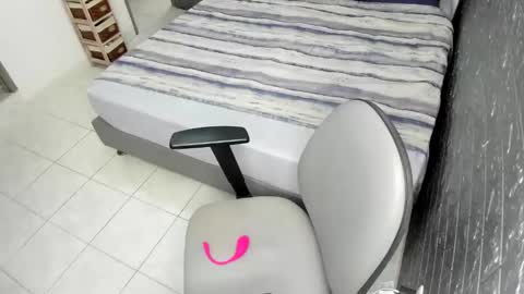 Bella  Angelycal online show from 11/05/25, 02:50