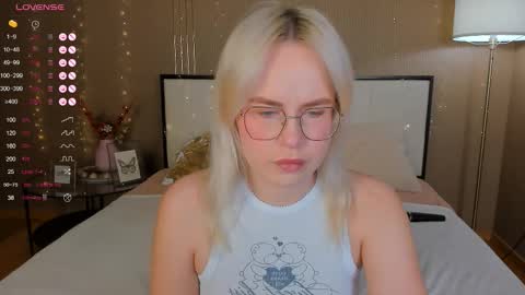 Bella online show from 11/15/25, 12:52