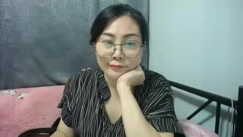 Bella online show from 11/11/25, 09:31