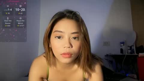 belle online show from 10/06/25, 01:36