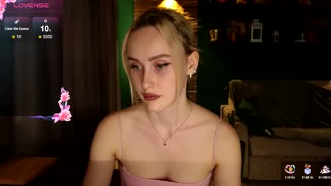 Snapshot of belle_vill chatting on 09/12/25, 08:14 Belle online show from 09/12/25, 08:14
