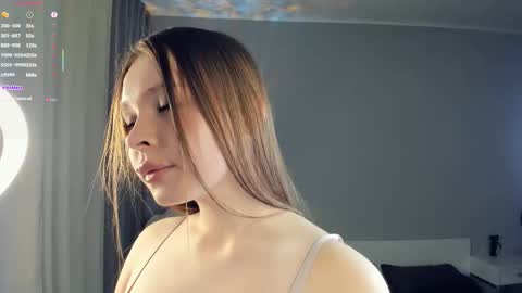 Bella online show from 11/07/25, 06:08