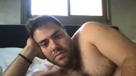 Snapshot of ben117 chatting on 02/04/25, 02:43 ben117 online show from 02/04/25, 02:43