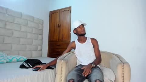    online show from 10/26/25, 08:15